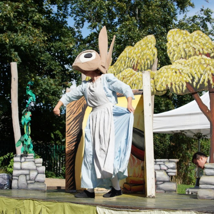 Screen-Free Summer Holidays in Bristol: Discover Family Activities at the farm